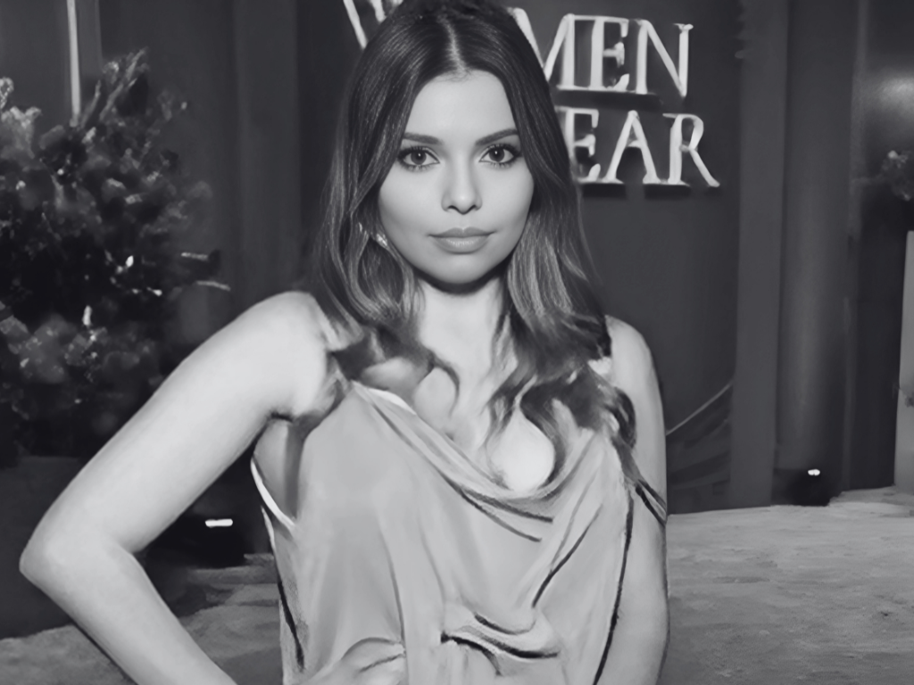 Portrait of Daniella Pierson, young Latina entrepreneur and media CEO